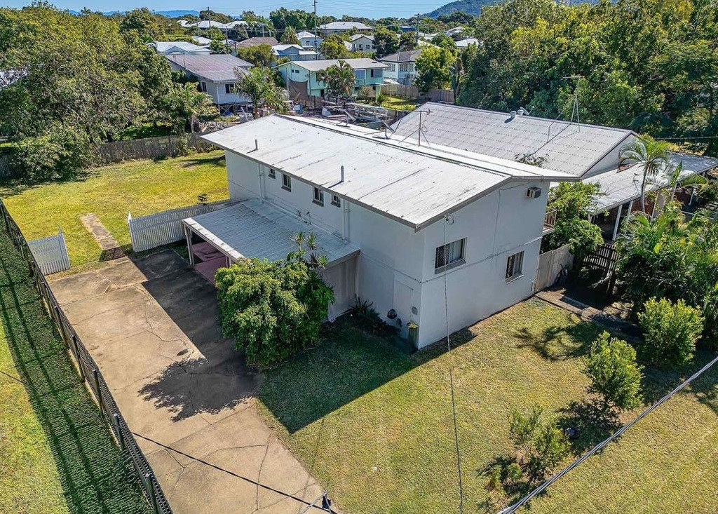 1/102 eleventh Avenue, Railway Estate QLD